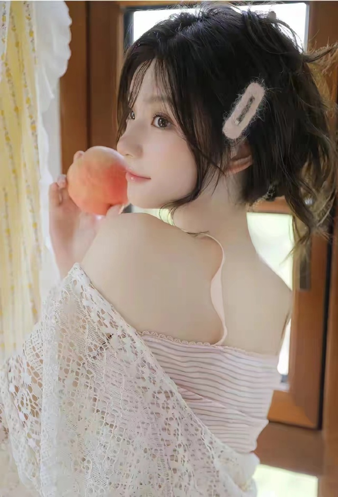 她是豪门真继承人